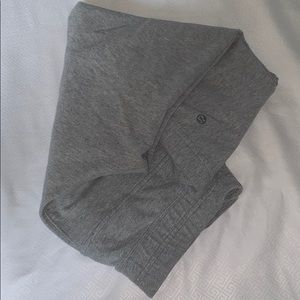 Lululemon leggings Capri size 6